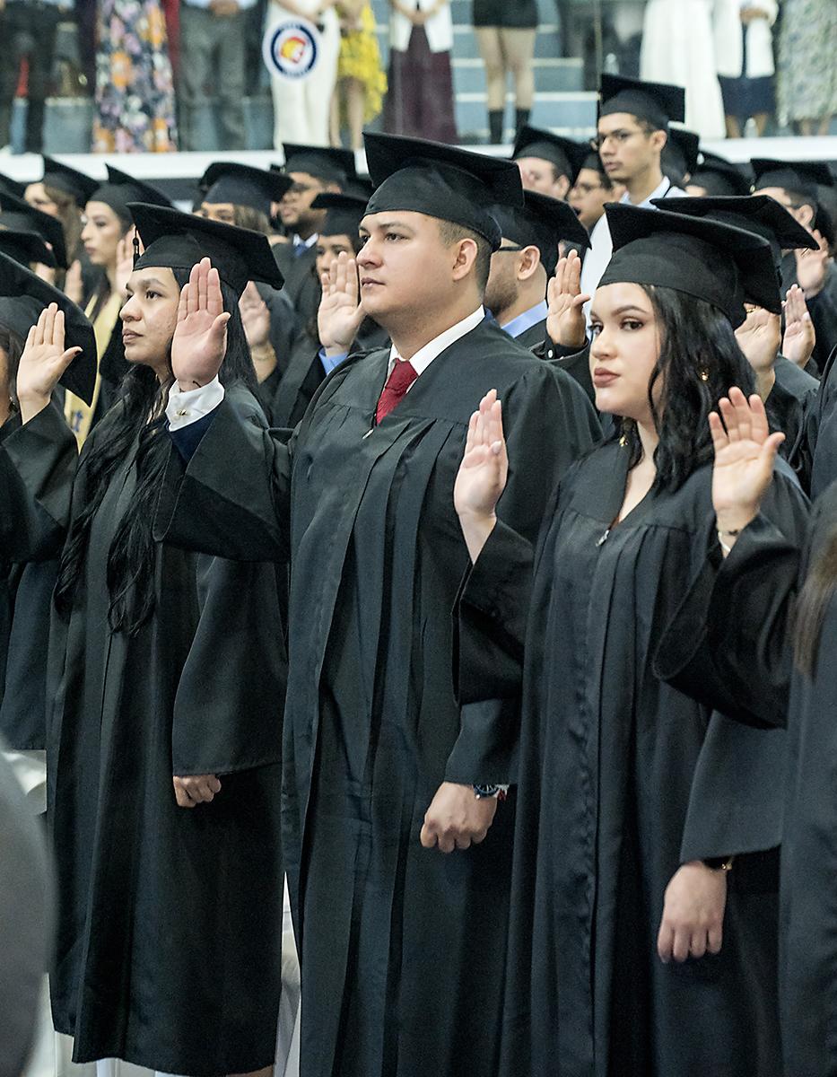 UNITEC SPS celebra la graduación de nuevos talentos y agentes de cambio