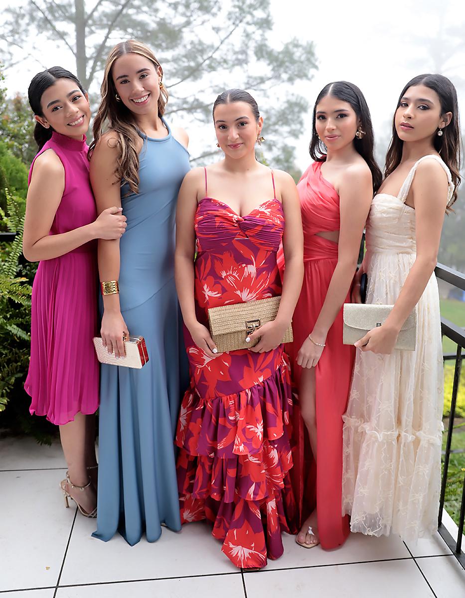 Ana Hernández, ? Isabella Lardizábal