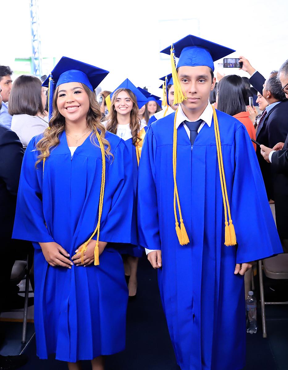 Ashlyn Osorio y Guillermo Miguel Pineda