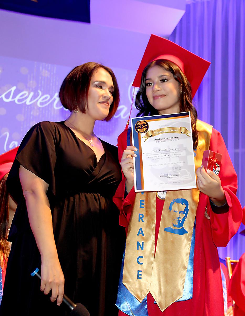 Marcia Paz, y Ana Marcela López 