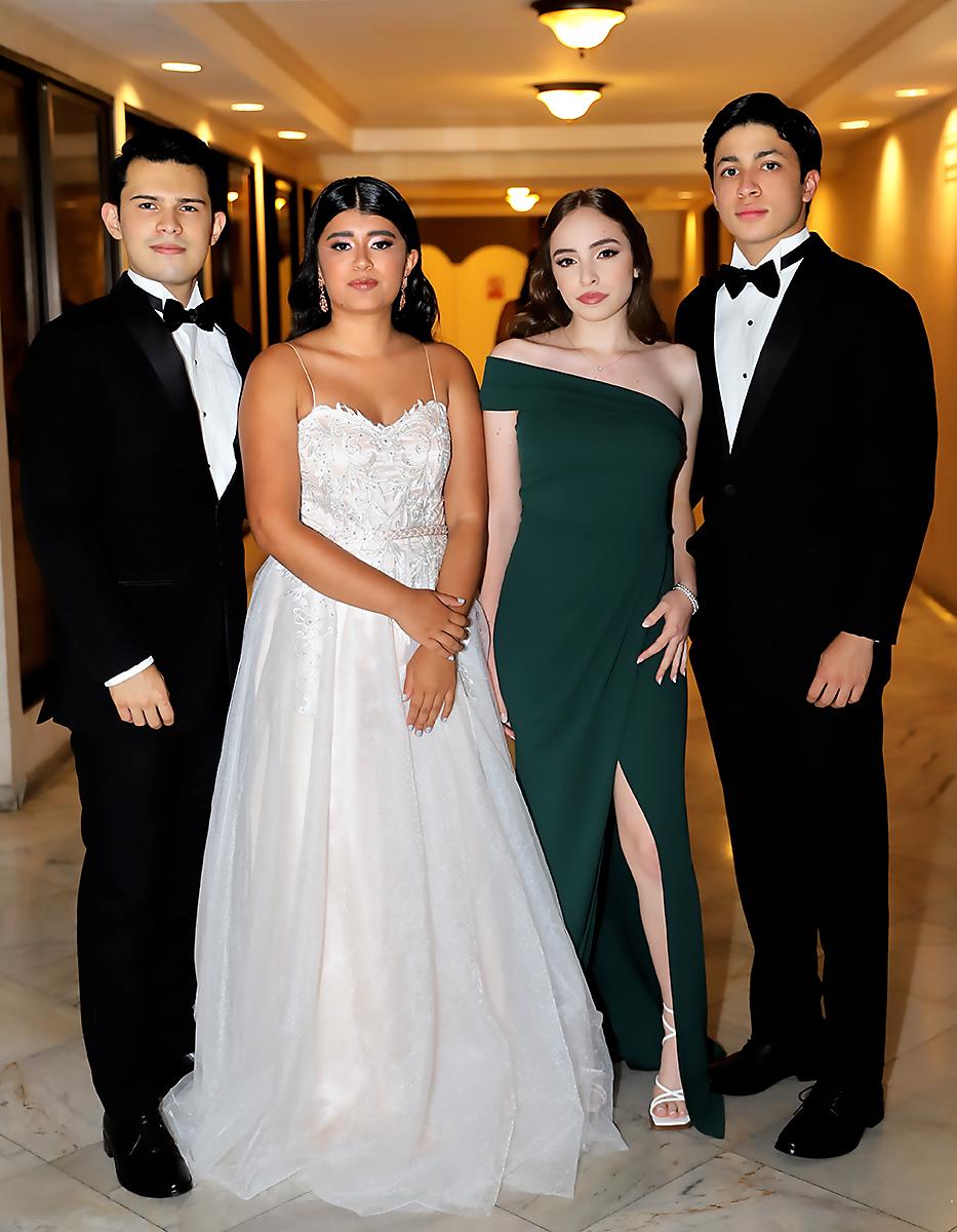 Así vivieron su prom night los senior 2022 de La Academia Los Pinares