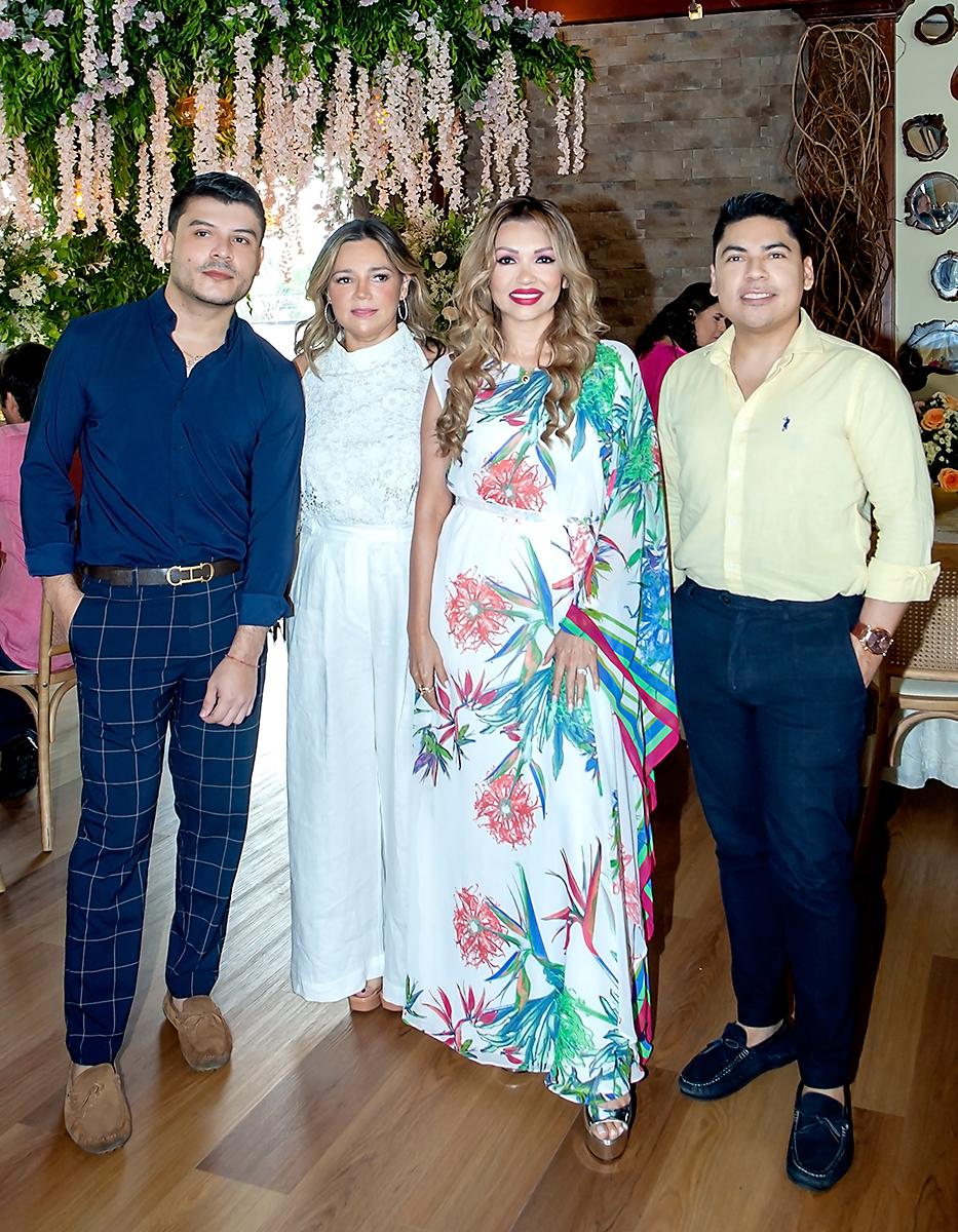 Kristian Mejía, Cristian Menjivar, Marna Schmidt y Charlie Discua