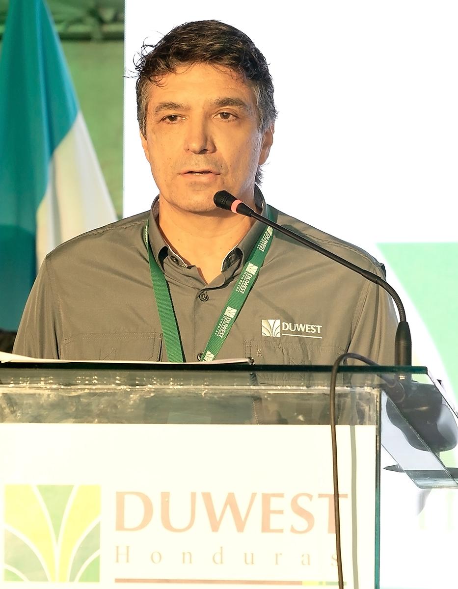 Andrés González.