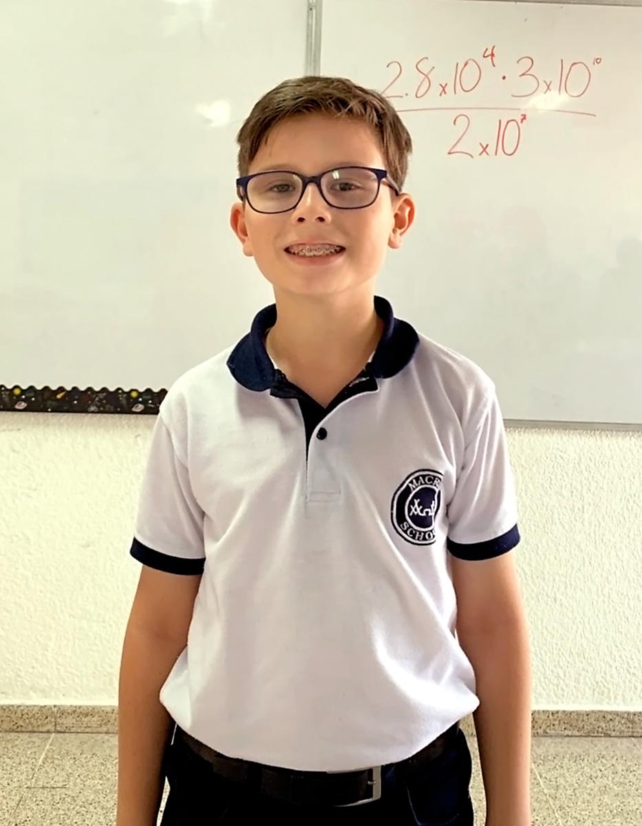 <b>¿Qué estrategias utilizaron para prepararse para la competencia?</b><u>Marcial Valeriano:</u> Para prepararnos para la competencia, practicamos diariamente con nuestros profesores una variedad de ejercicios matemáticos. Además, utilizamos una aplicación que nos proporcionaron para nuestros teléfonos celulares, lo que nos permitió realizar más ejercicios y mejorar nuestras habilidades matemáticas.