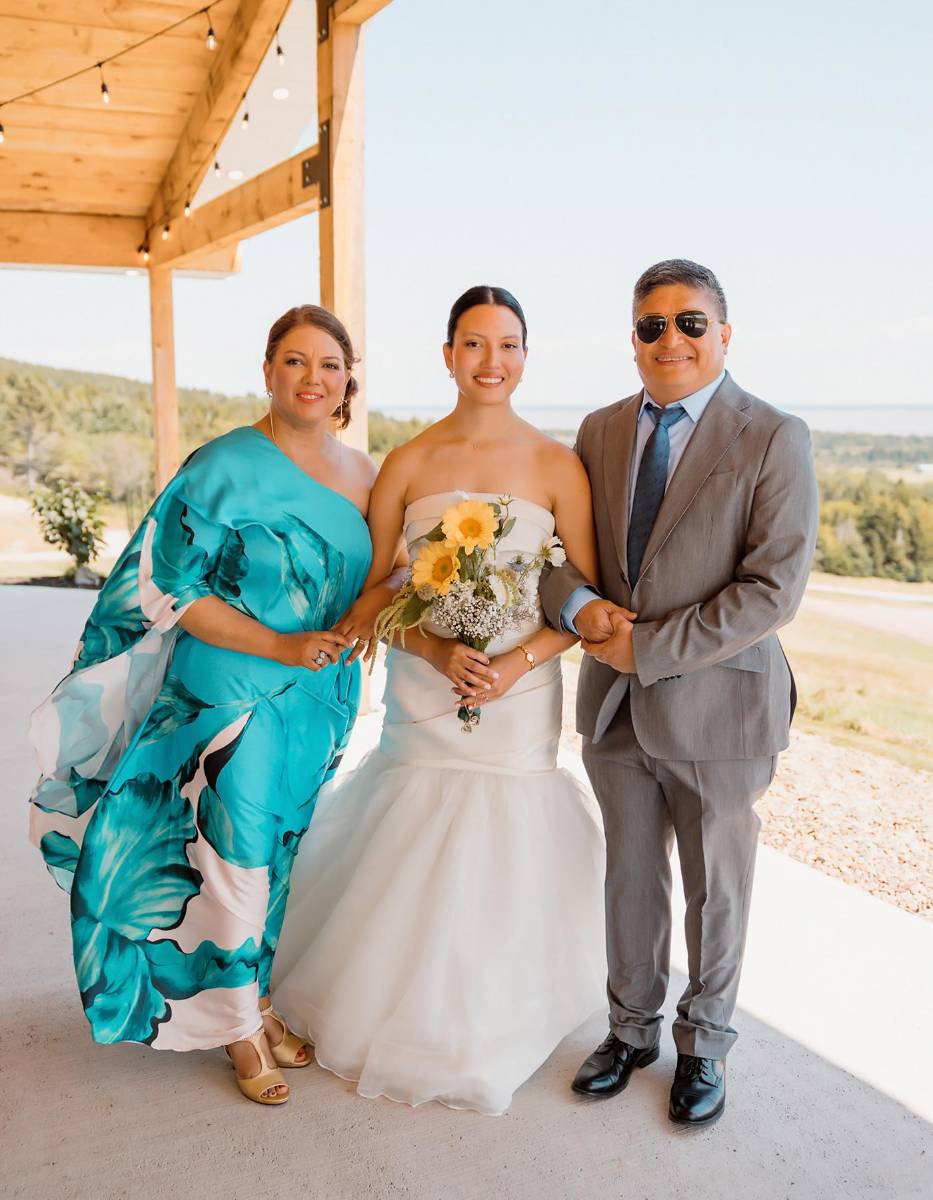 Karla, María José y Jorge Hernández