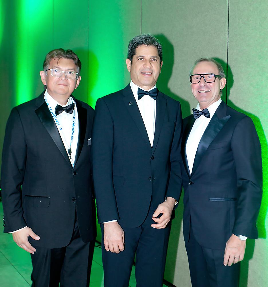 Ricardo Aníbal Mejía, José Martín Chicas y Paolo Tricotti