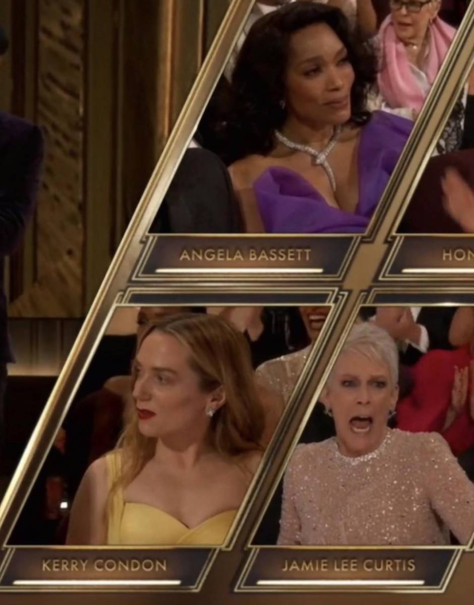 En la entrega a Mejor Actriz de Reparto, Angela Basset se llevó una sorpresa cuando anunciaron que Jamie Lee Curtis había resultado ganadora. Su cara delató su disgusto por el momento y prefirió no aplaudir para felicitar a Curtis. 