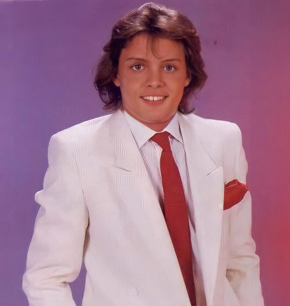 Luis Miguel: El cambio físico del cantante con los años