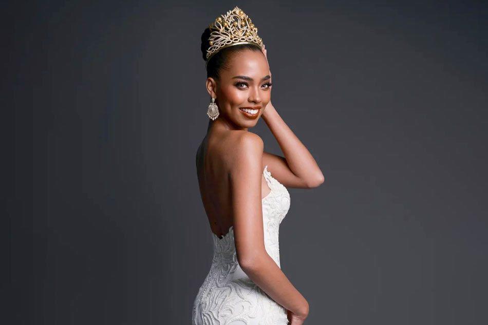 Chelsea Anne Manalo se coronó como la nueva Miss Universo Filipinas 2024, tras vencer a más de 50 candidatas. La joven de 24 años actualmente es modelo y estudiante de Derecho.