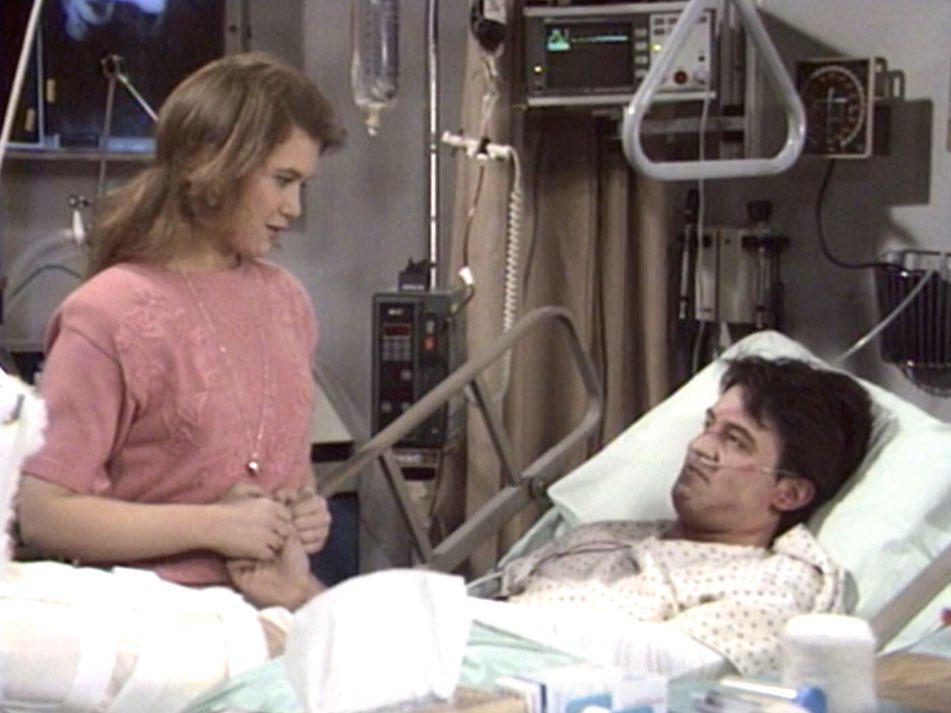 Perry hizo una aparición en Growing Pains<b> </b>como el novio de Carol que muere en un accidente automovilístico mientras conducía ebrio.