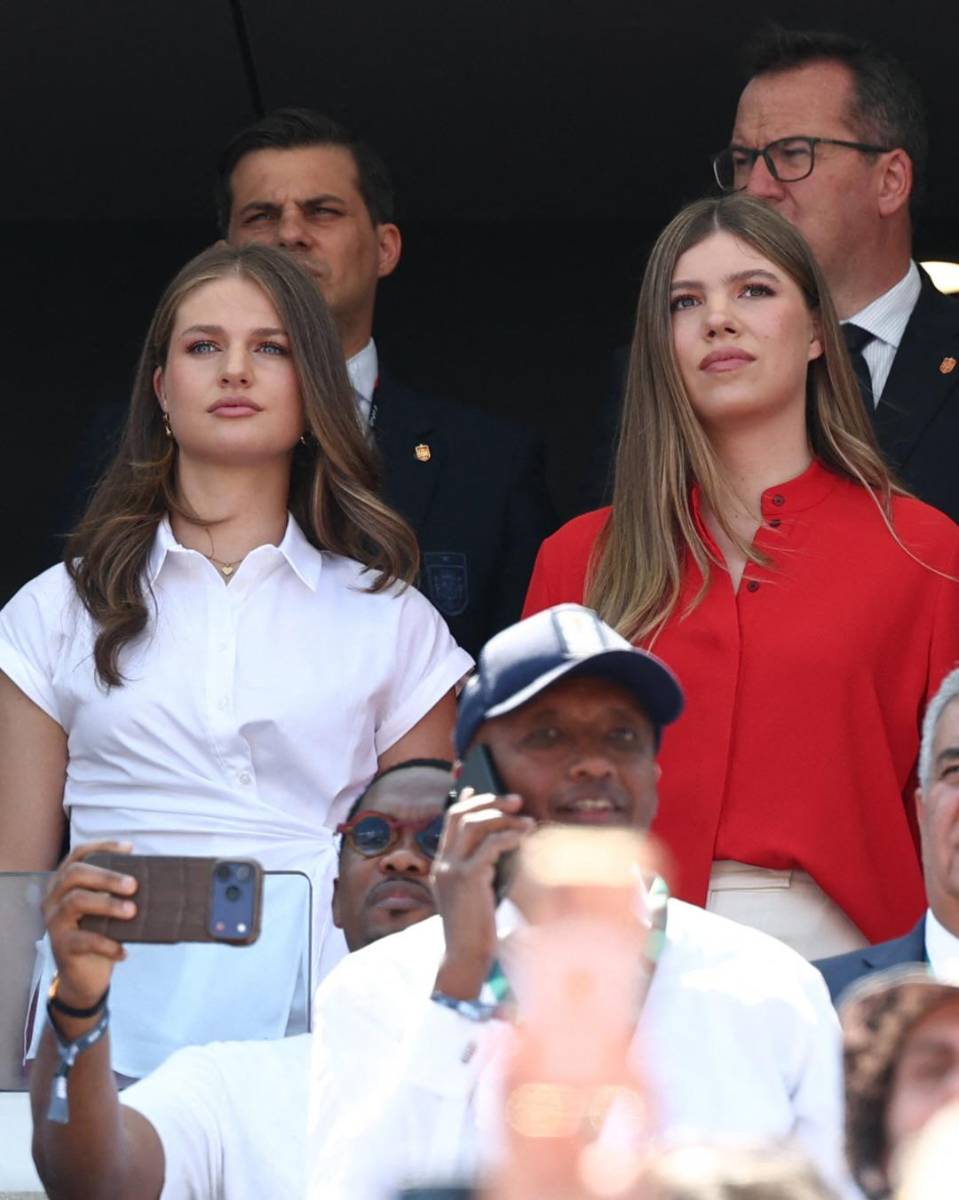 Princesa de España Leonor de Borbón y la Infanta Sofía de Borbón.