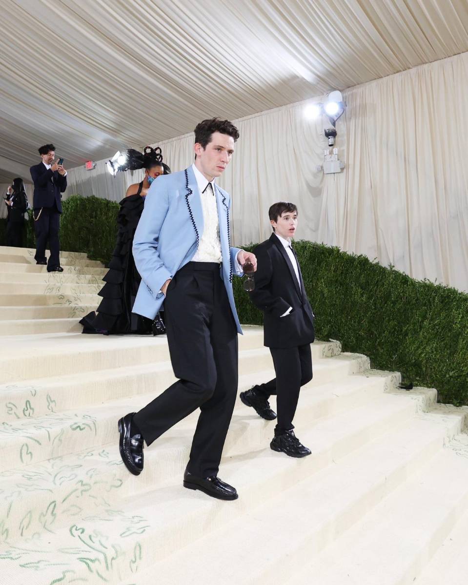 El actor Josh O’Connor, quien es reconocido también es un reconocido artista y fotógrafo volverá a estar en la alfombra roja. 