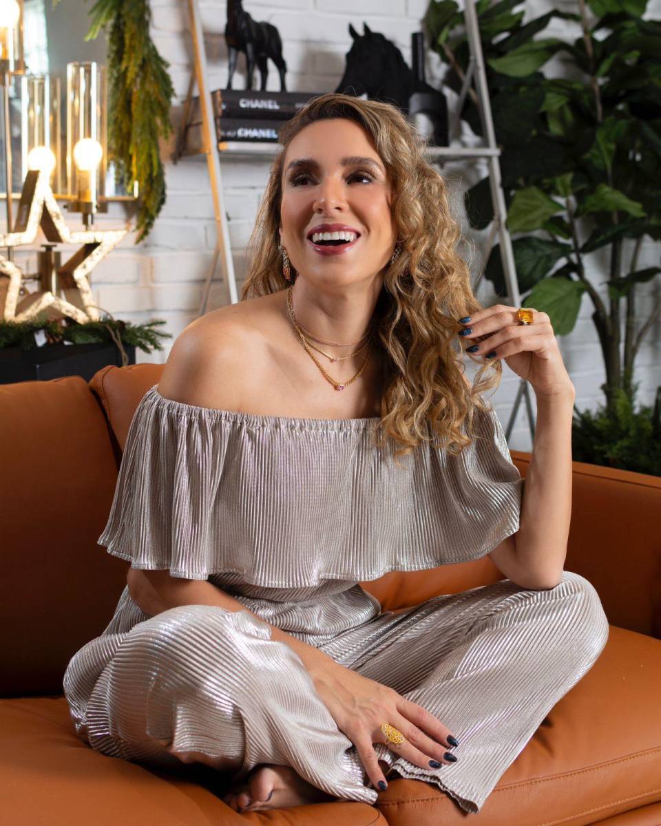 <b> MILKĀH</b>, la joyería fina que está revolucionando en Honduras. Elegancia, modernidad y exclusividad definen su estilo, para resaltar la personalidad con un accesorio único, y con una gran colección de joyas, cuidadosamente seleccionada y diseñada.