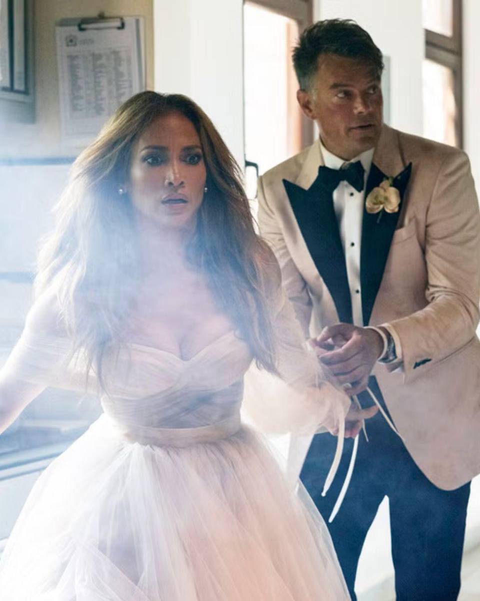 Una boda explosiva (2023).