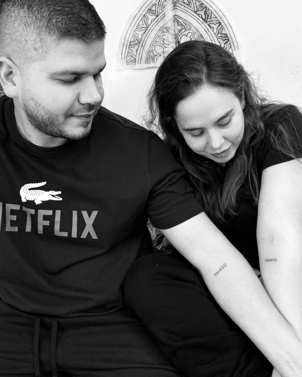 En un conmovedor mensaje, Antonia compartió su dolor y su amor por Thiago. Sus palabras reflejaban el profundo sentimiento de pérdida y el amor incondicional que tenía por su bebé. Aunque no pudieron conocerlo en vida, Thiago siempre será una parte esencial de sus corazones y recuerdos.