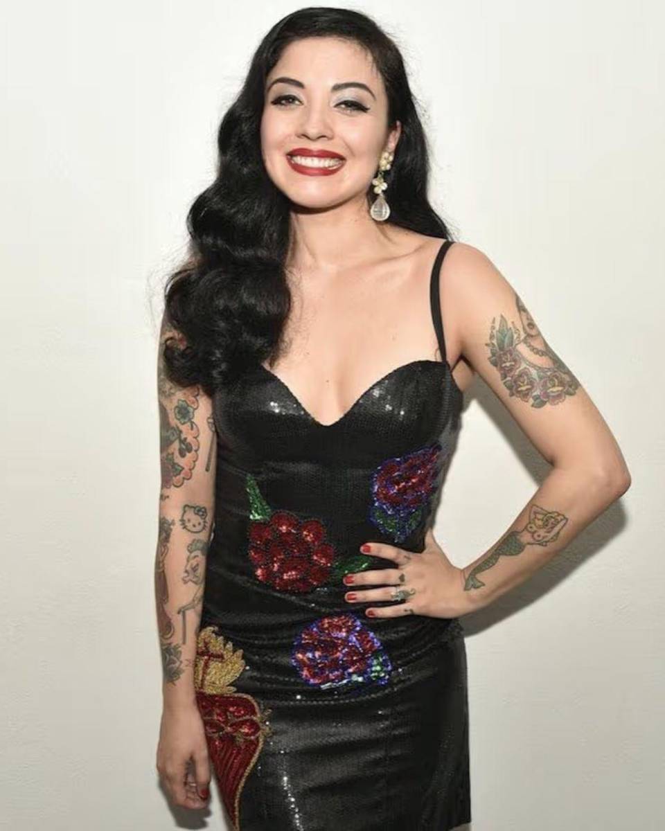 En 2009 enfrentó un diagnóstico de cáncer de tiroides, una etapa difícil que marcó su vida personal y su forma de ver la música.