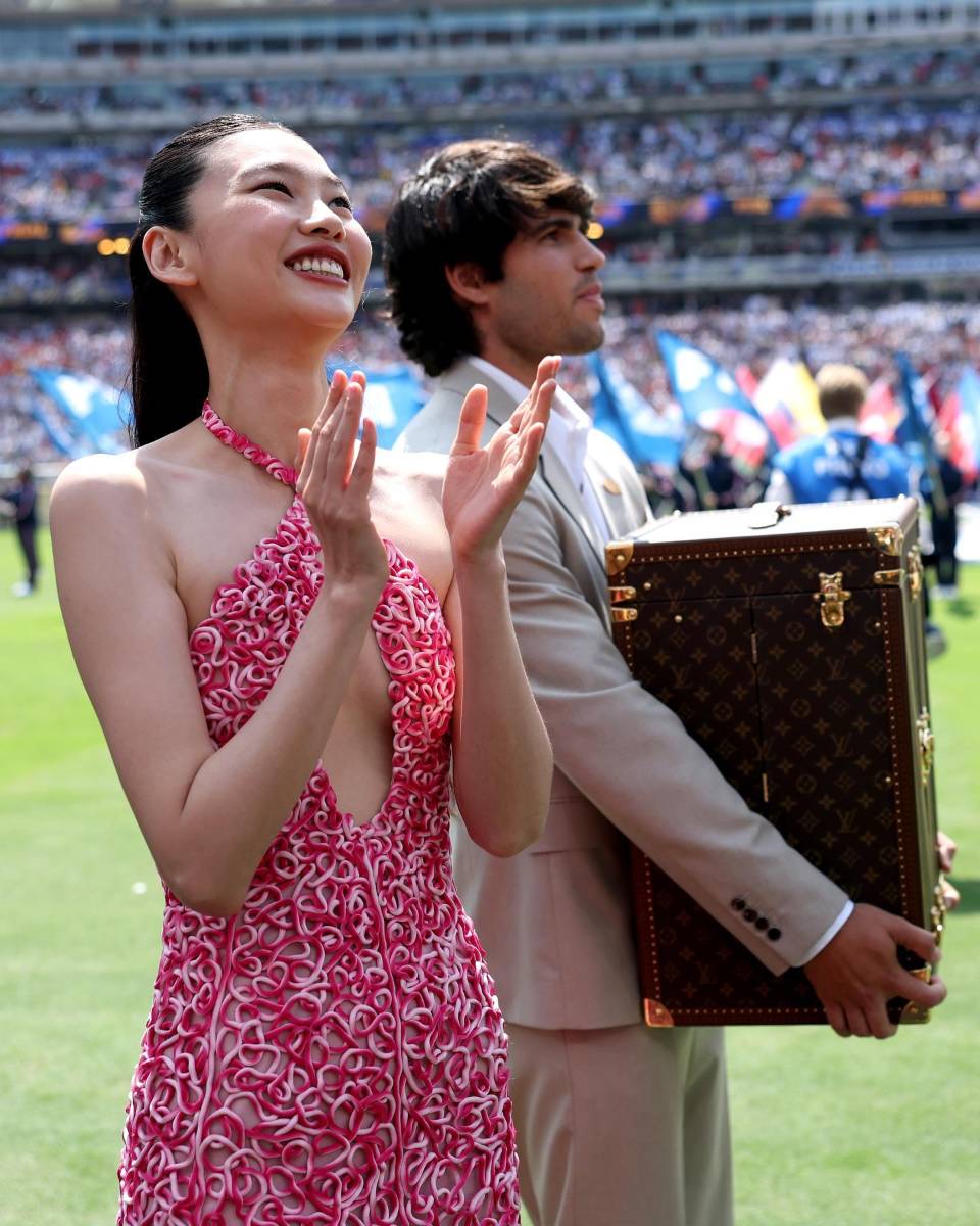 Jung HoYeon y Carlos Alcaraz.