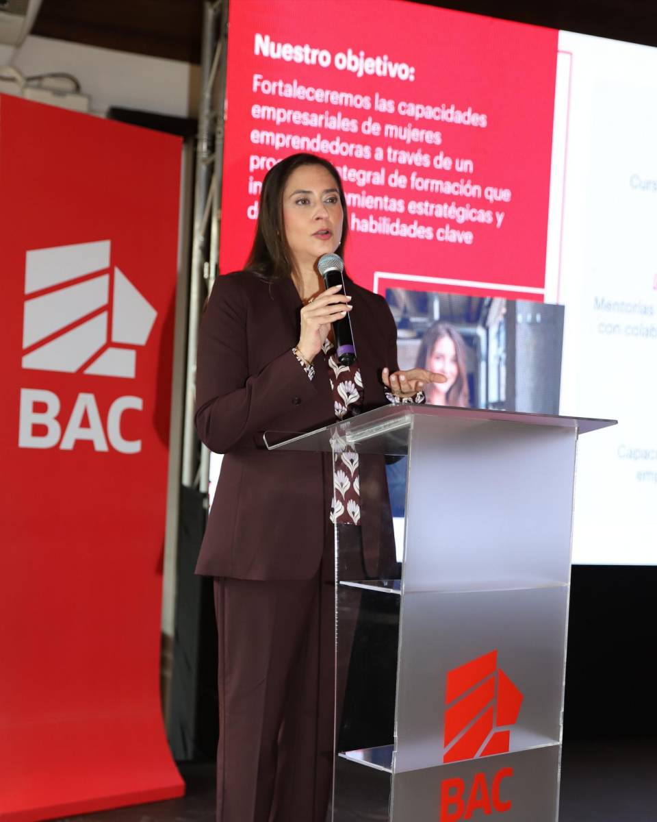 Valeria Ríos, Vicepresidente de Estrategia Comercial, Mercadeo y Sostenibilidad de BAC.