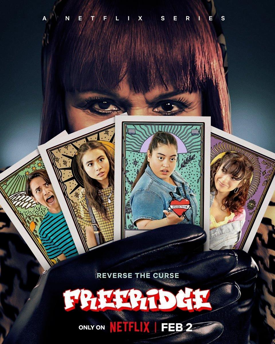 Freeridge, una comedia sobre el fin de la adolescencia que sigue a las hermanas rivales <b>Gloria</b> e <b>Inés</b>, y a sus amigos <b>Demi</b> y <b>Cam</b>, mientras desatan una maldición que solo traerá desgracia a sus vidas. (2 de febrero)