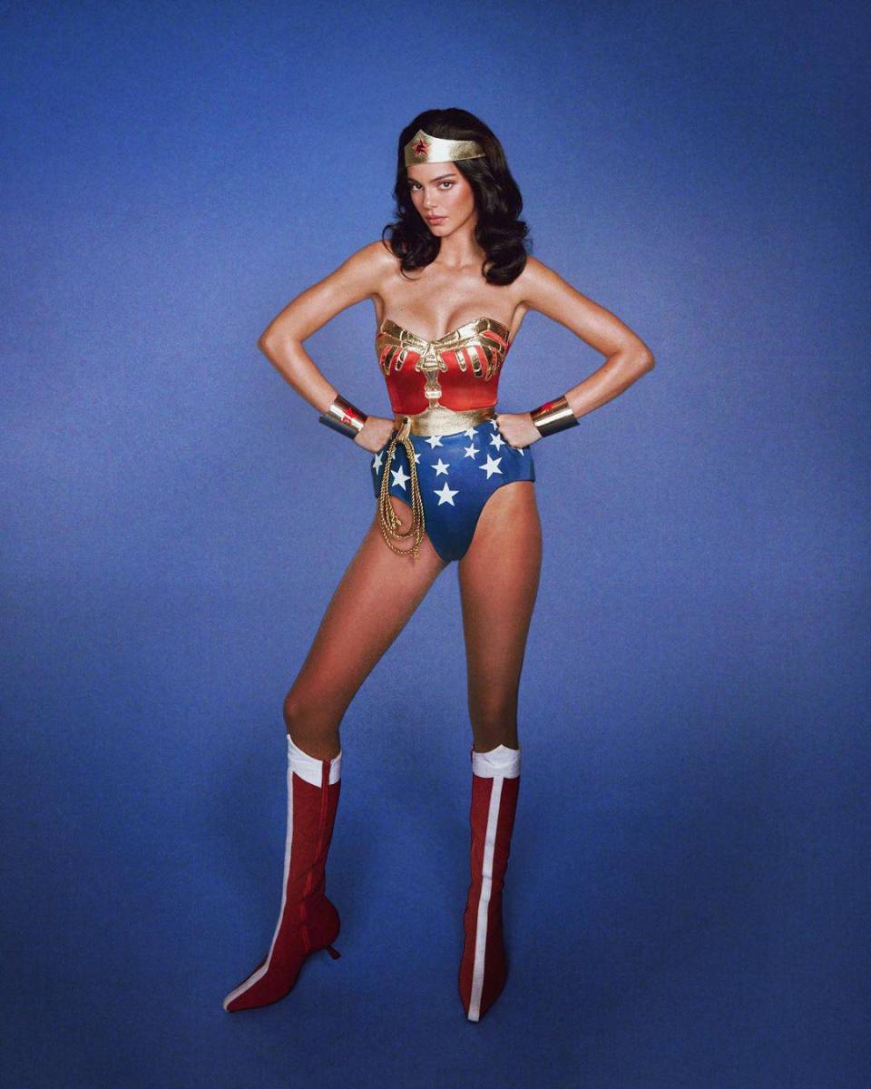 Kendall Jenner como la Mujer Maravilla.