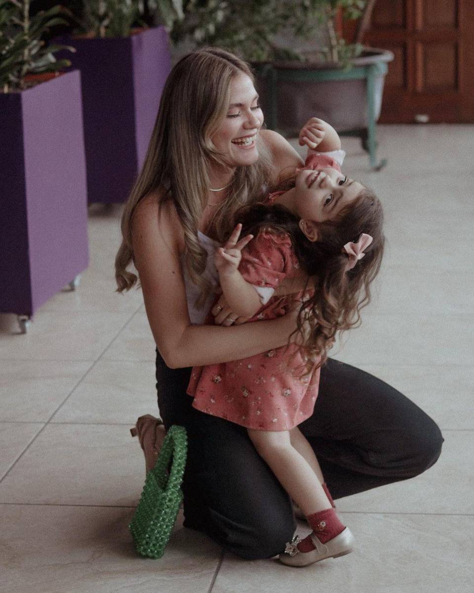 <b>Marisa Chávez</b>“Ser mamá no significa perder lo que eras, significa encontrar una parte de ti misma que nunca supiste que existía. Feliz Día de las Madres a todas las mamis hermosas de esta comunidad que tanto quiero. Son parte de mi inspiración, espero que nunca duden de su potencial y lo increíbles que son”, compartió la creadora de contenido en Instagram.