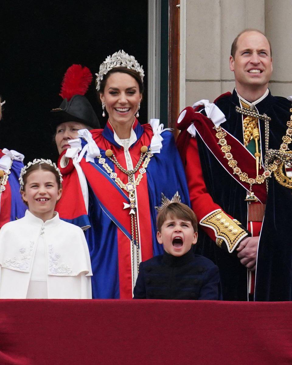 Los príncipes de Gales en la coronación del rey Carlos III