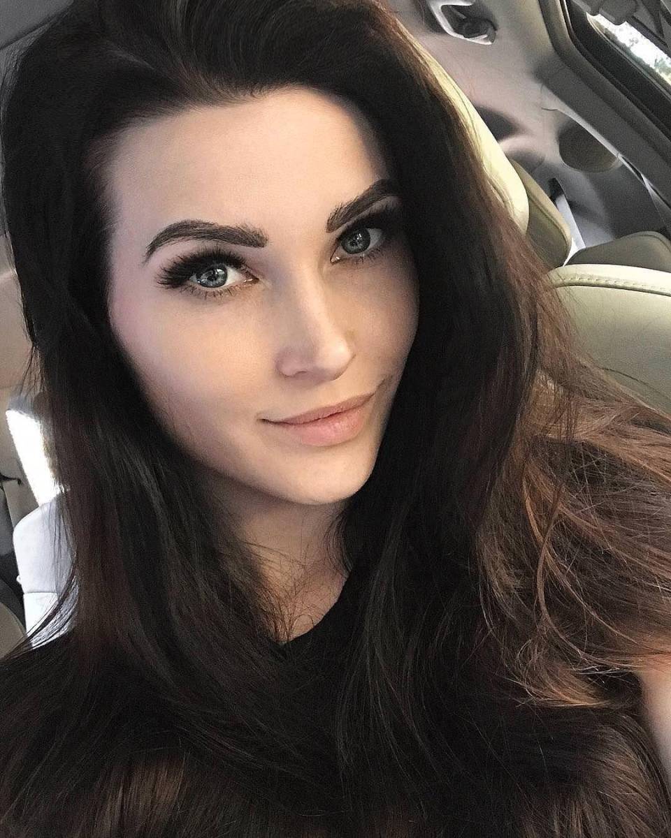 Muere influencer Niece Waidhofer luego de batalla con su salud mental