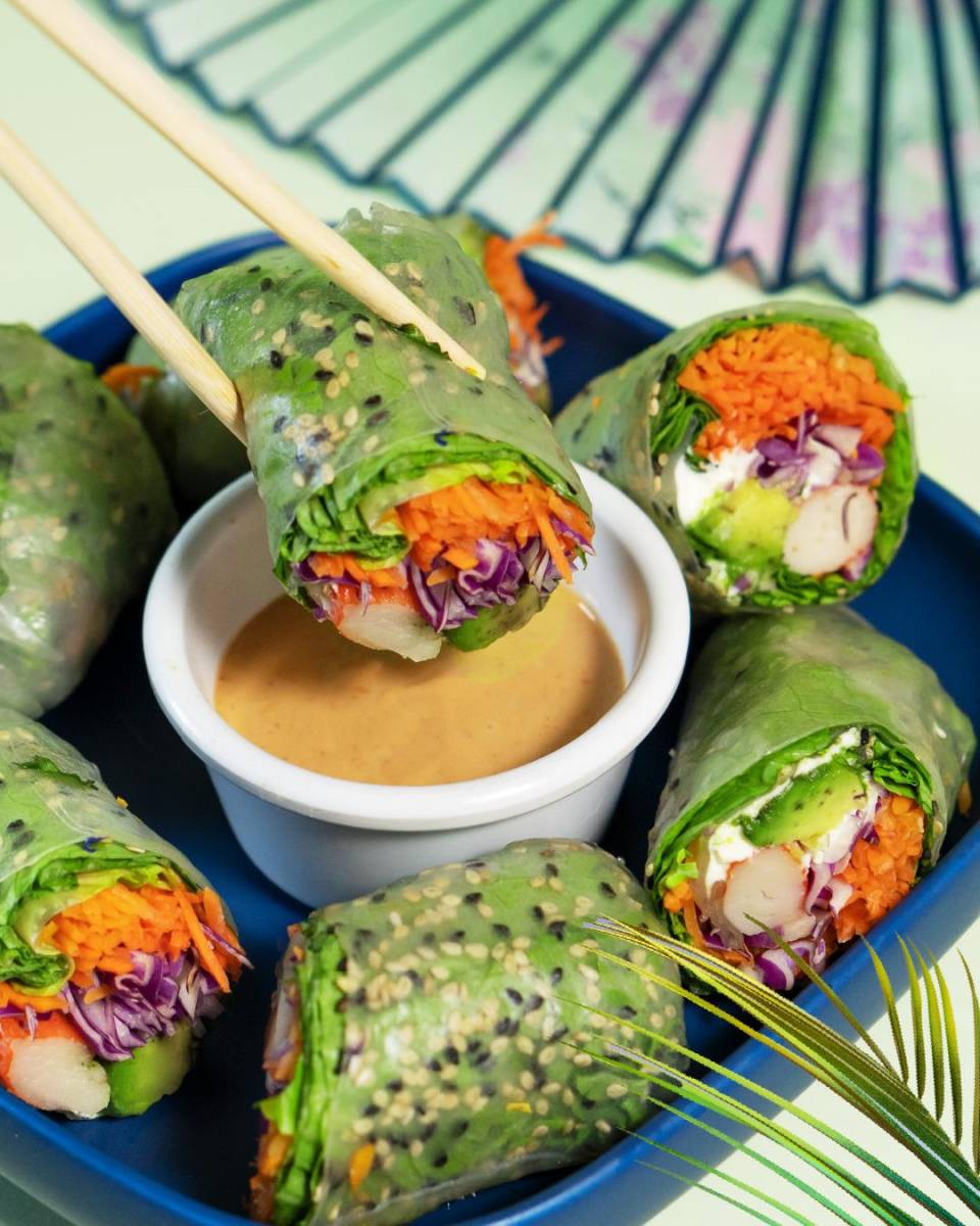 <b>¡Tamago</b> es un restaurante en donde los sabores asiáticos están en todo el menú! Aquí podrán disfrutar de sushi, ramen, bubble teas, cocteles asiáticos y mucho más.