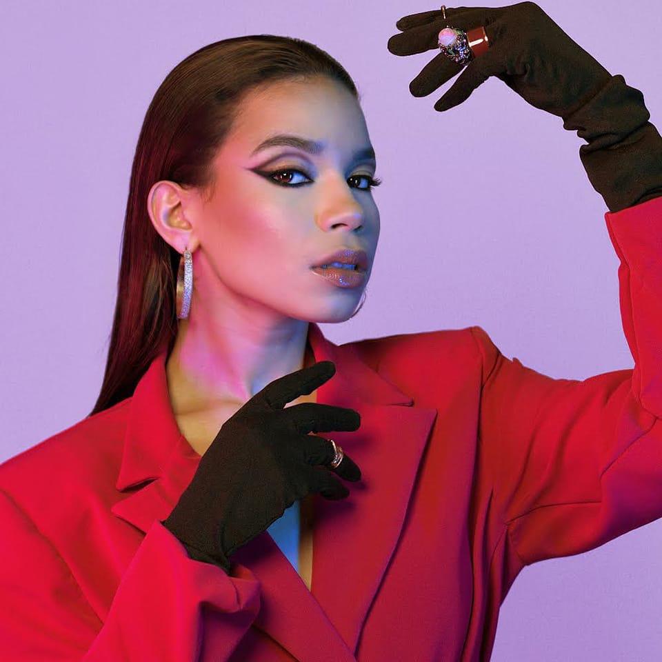 Angie Flores – La AcademiaCon presentaciones espectaculares, Angie se llevó el título de La Reina de Honduras dentro de la Academia 2019, donde fue la ganadora del segundo lugar.
