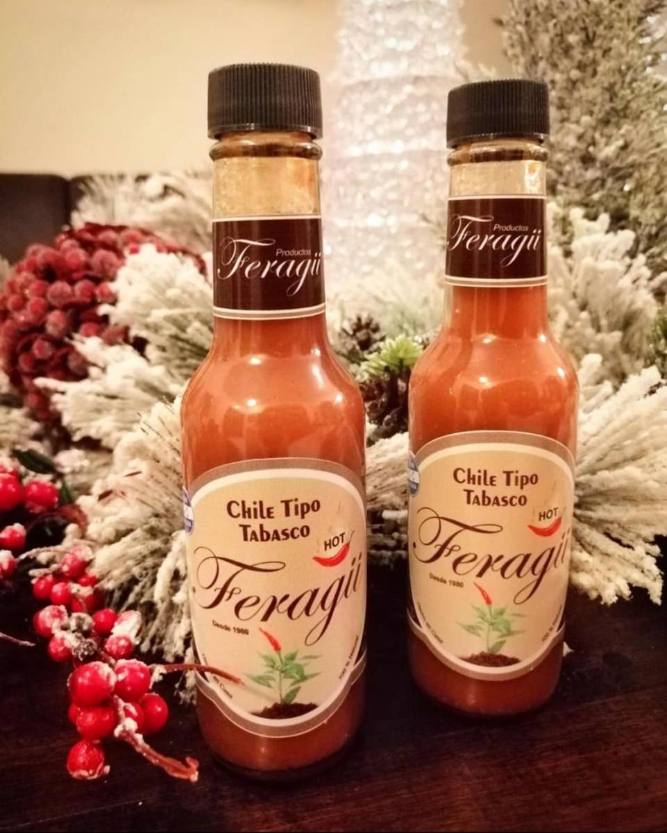 <b>PRODUCTOS FERAGU.</b> ¿Listos para deleitar el paladar? Feragú ofrece salsas picantes de chile tabasco y antipasto de vegetales 100% naturales, sin preservantes artificiales, sin colorantes y sin estabilizadores. Perfecto para compartir en encuentros entre amigos y familia para complementar cualquier menú. @productosferagu_19