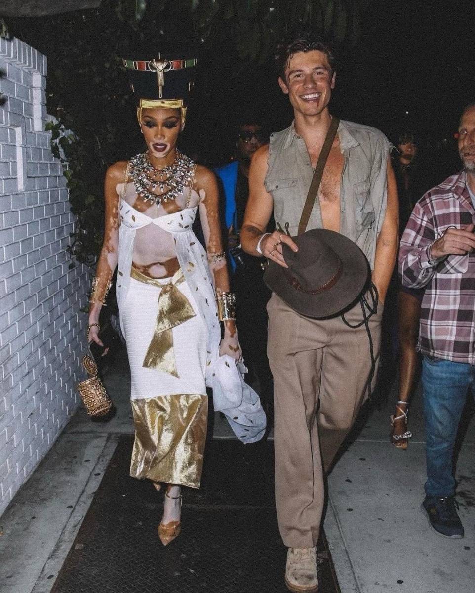 Winnie Harlow Cleopatra y Shawn Mendes como Indiana Jones.