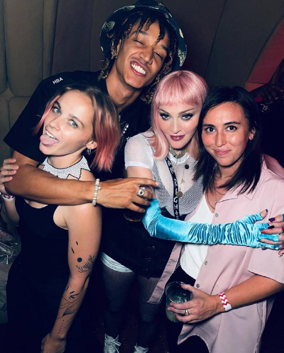 Madonna y Ahlamalik tuvieron una relación polémica que acaparó muchos titulares por la diferencia de edad entre ambos (ella 63 años y él 28). Sin embargo, compartieron cuatro años juntos, en los que él se mostró muy unido a la familia de la cantante.