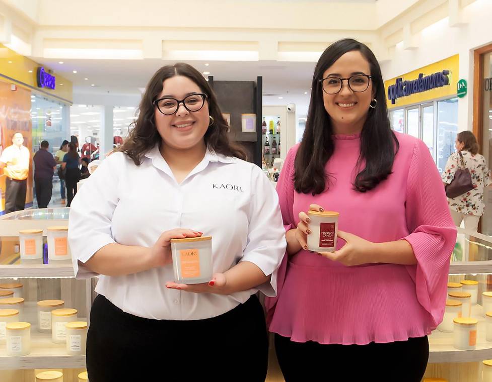 Velas Kaori apertura kiosco en Multiplaza