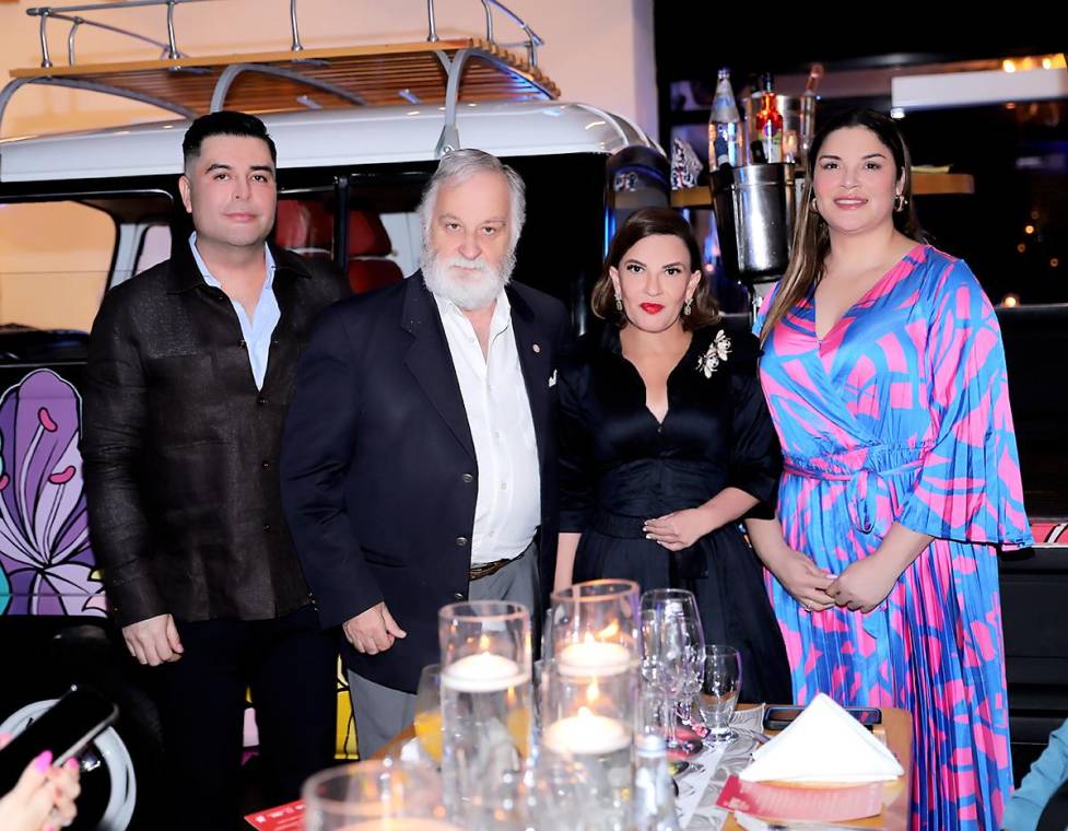 René Betancourt, Roberto Memoli, Blanca Bendeck y Cecilia Osorto.