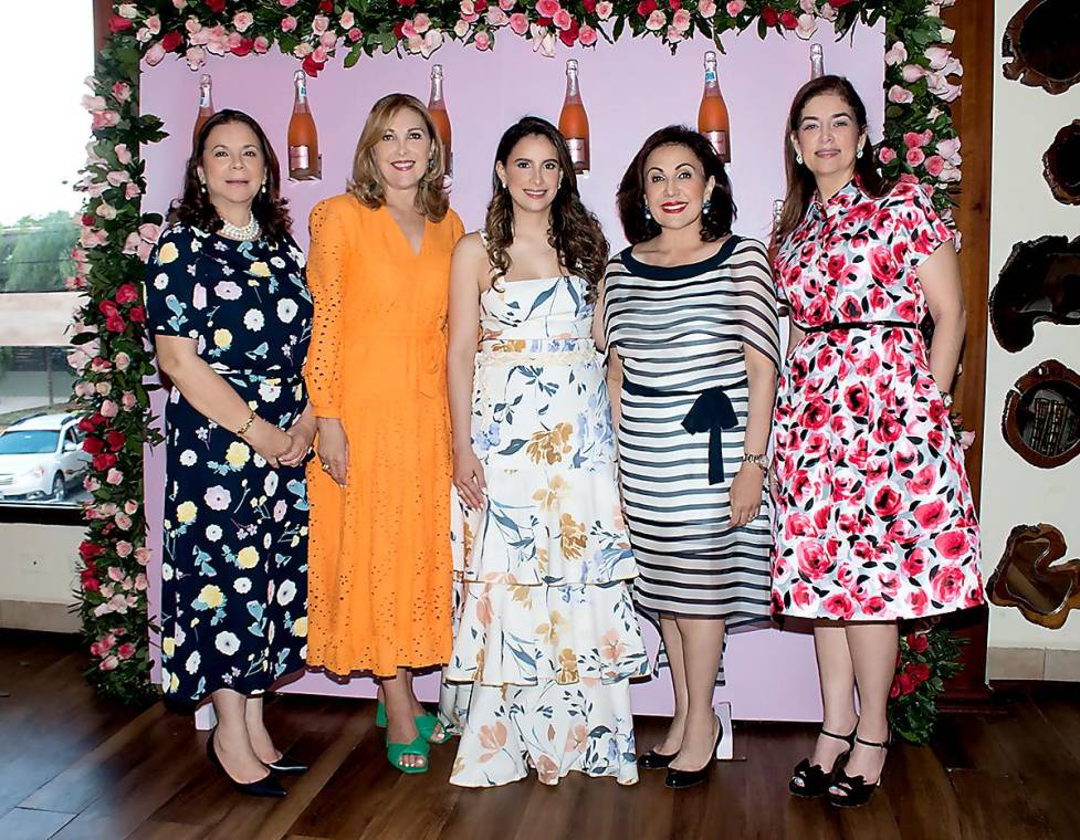 Mildred Handal, Zobeida Saybe, Michelle Kawas, Carolina Canahuati y Ruth Marie Sabillón.