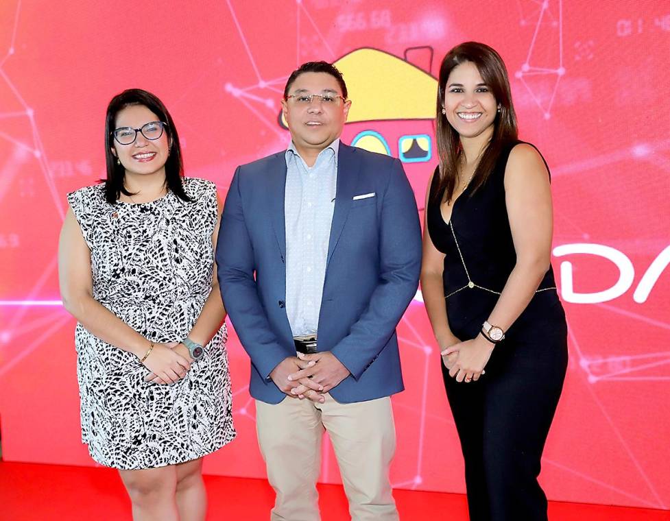 Davivienda presenta “El Profe de Finanzas”, asistente de inteligencia artificial para la educación financiera