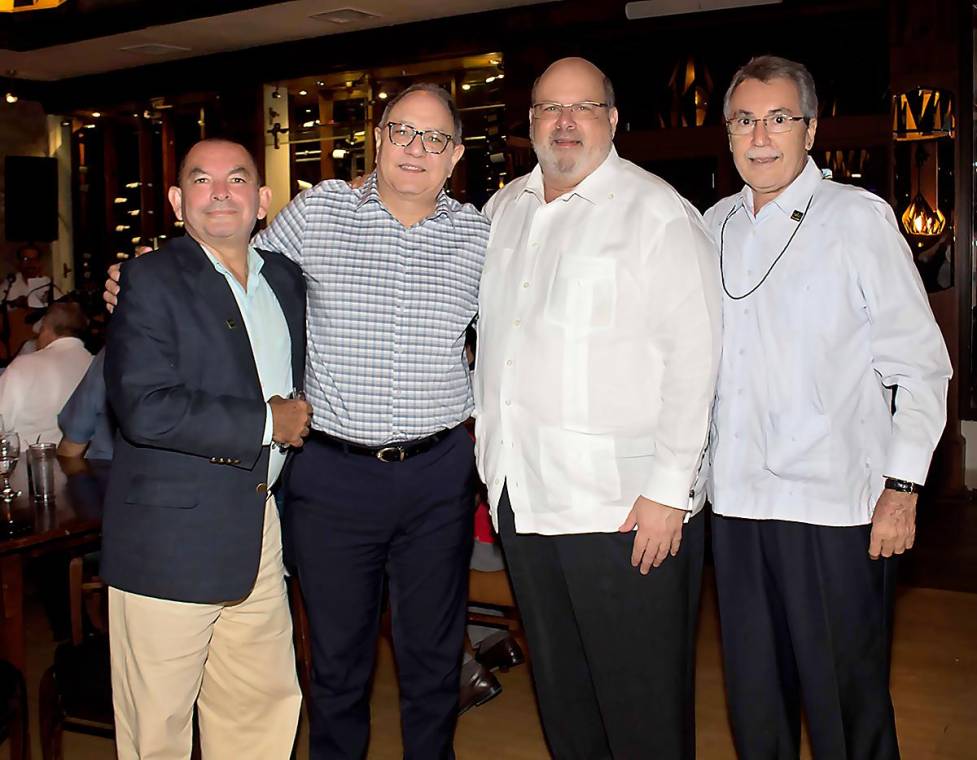 Kenneth Rivera, Gabriel Kattán, Jorge Canahuati y Raúl Reina.