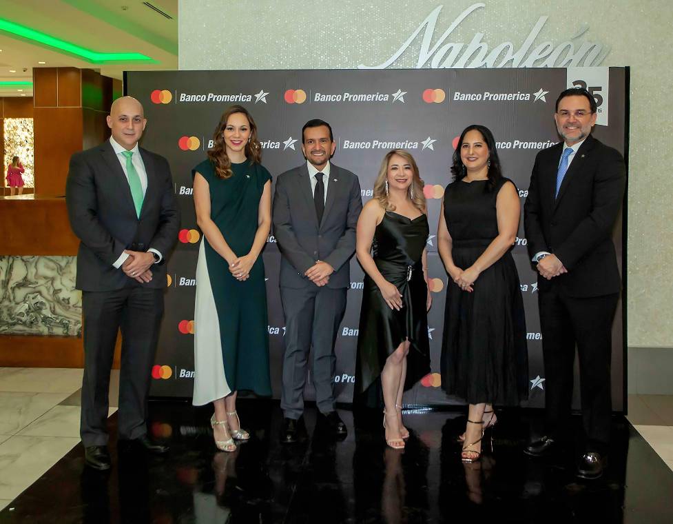 Banco Promerica presenta elegante cena de gala