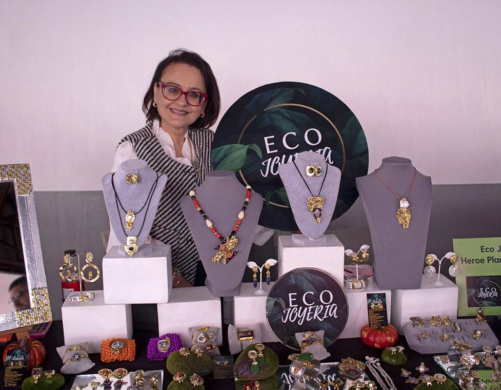 Grupo Flores realiza Bazar “Creciendo Juntos”