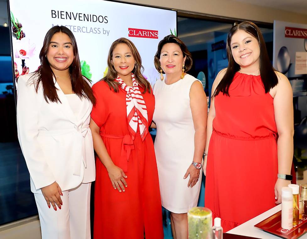Keren Ayestas, Alejandra Andrade, Marcia Vásquez y Melissa Cáceres.