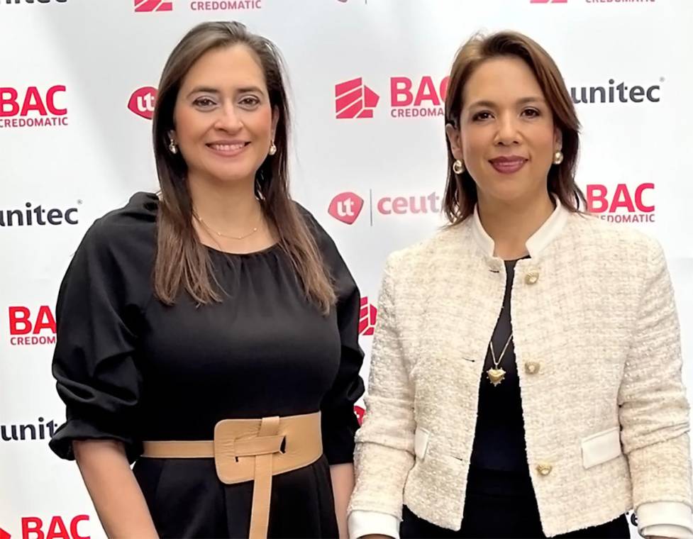 Valeria Ríos, vicepresidente de Mercadeo y Comunicación de BAC, y Rosalpina Rodríguez, presidente ejecutiva y rectora de UNITEC.