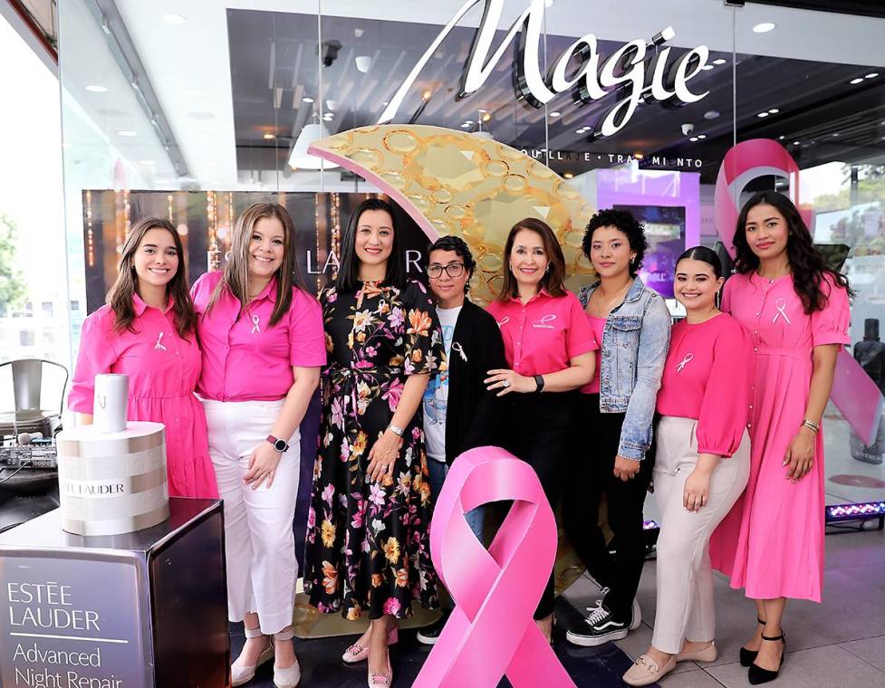 El mes de octubre se pinta de rosa y Perfumería Magie se suma a la causa, mostrando su compromiso con la lucha contra el cáncer de mama. Durante este mes, invita a los clientes a ser parte de una campaña solidaria que busca recaudar fondos para que personas de bajos recursos puedan acceder a pruebas de detección temprana y tratamientos a través de la Fundación Hondureña Contra El Cáncer De Mama.