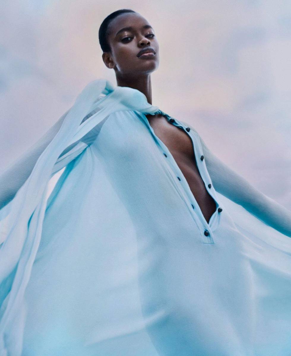 Mayowa Nicholas ha participado en shows anteriores y es conocida por su impresionante porte en la pasarela.