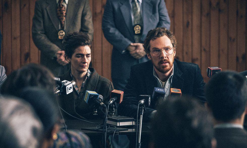 Netflix: Eric - 30 de mayoCuando su hijo desaparece, Vincent encuentra consuelo a través de su amistad con Eric, el monstruo que vive bajo la cama de Edgar.