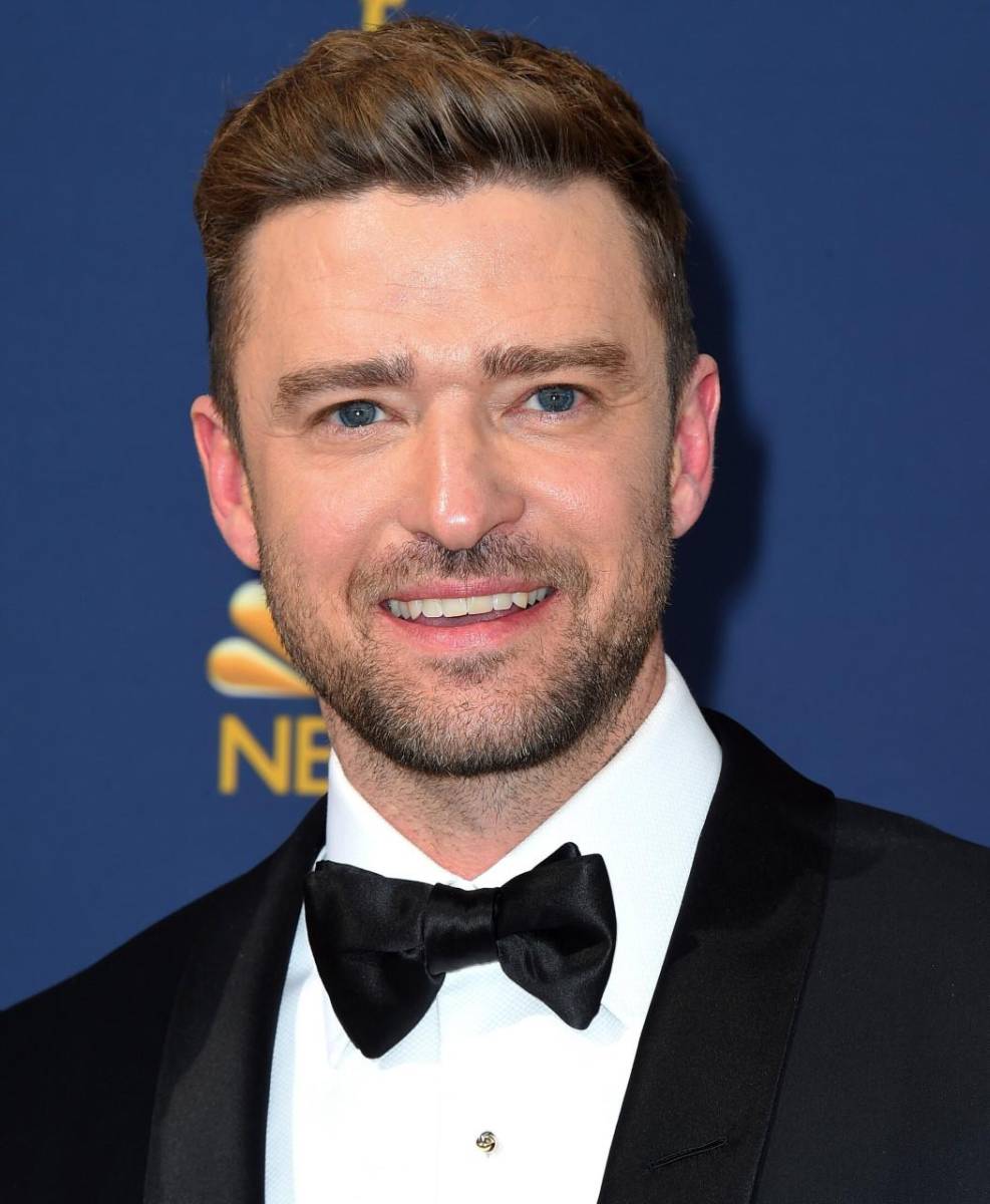 N’SYNC fue una boyband de Pop estadounidense que tuvo su comienzo a finales de los 90 y principios de los 2000. Justin Timberlake siempre destacó en la agrupación por su estilo único y singular, lo que le dio un empuje para convertirse en solista. Cuando lanzó su disco Justified, los temas ‘Cry Me a River’ y ‘Rock Your Body’ alcanzaron el top 5 dentro del chart Billboard Hot 100, desde entonces, es uno de los cantantes más importantes en los Estados Unidos.