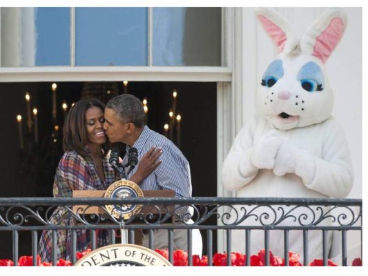Barack relató a The Oprha Magazine que cuando conoció a Michelle, 'La llevé a ver la película de la que todo el mundo hablaba, dirigida por alguien del que no muchos habían oído hablar, pero se suponía que era una historia muy buena', se asegura que ella se negó a muchas invitaciones del mandatario por que era su pupilo en la oficina $!Barack relató a The Oprha Magazine que cuando conoció a Michelle, 'La llevé a ver la película de la que todo el mundo hablaba, dirigida por alguien del que no muchos habían oído hablar, pero se suponía que era una historia muy buena', se asegura que ella se negó a muchas invitaciones del mandatario por que era su pupilo en la oficina