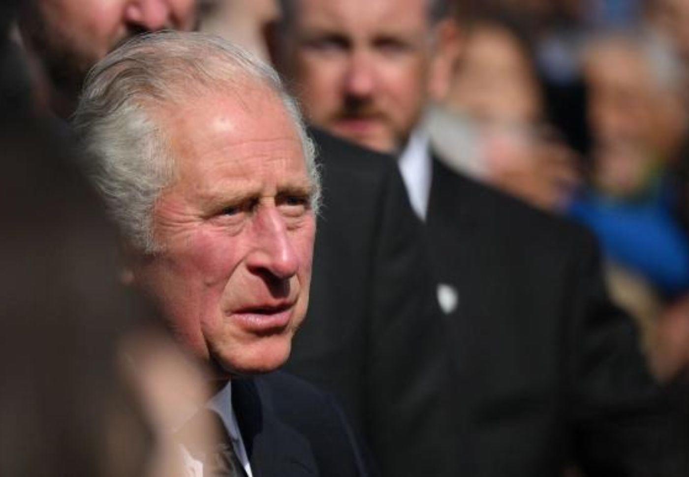 El rey Carlos III llega al Palacio de Buckingham y es ovacionado con un “¡Dios salve al rey!” $!El rey Carlos III llega al Palacio de Buckingham y es ovacionado con un “¡Dios salve al rey!”