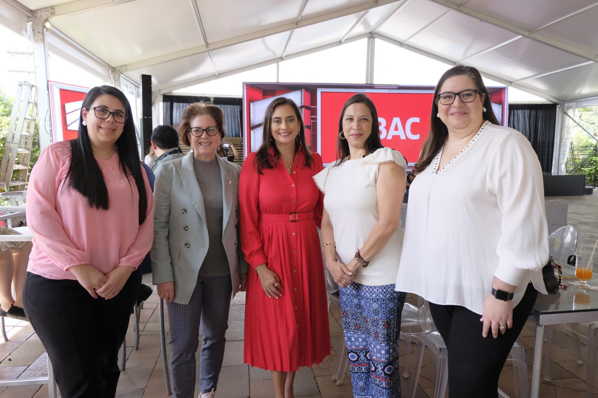 Liana Fortín, María Lydia Solano, Valeria Ríos, Irina Guardiola y Alejandra Stefan. $!Liana Fortín, María Lydia Solano, Valeria Ríos, Irina Guardiola y Alejandra Stefan.
