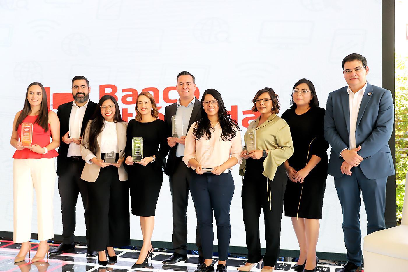 $!Banco Atlántida y Dilo reciben único reconocimiento para Honduras en los “Premios a los Innovadores Financieros” de FINTECH AMERICAS MIAMI 2023